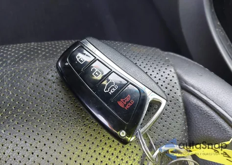 2016 Hyundai Santa Fe Limited z USA, uszkodzony, nr VIN KM8SR4HF6GU137523